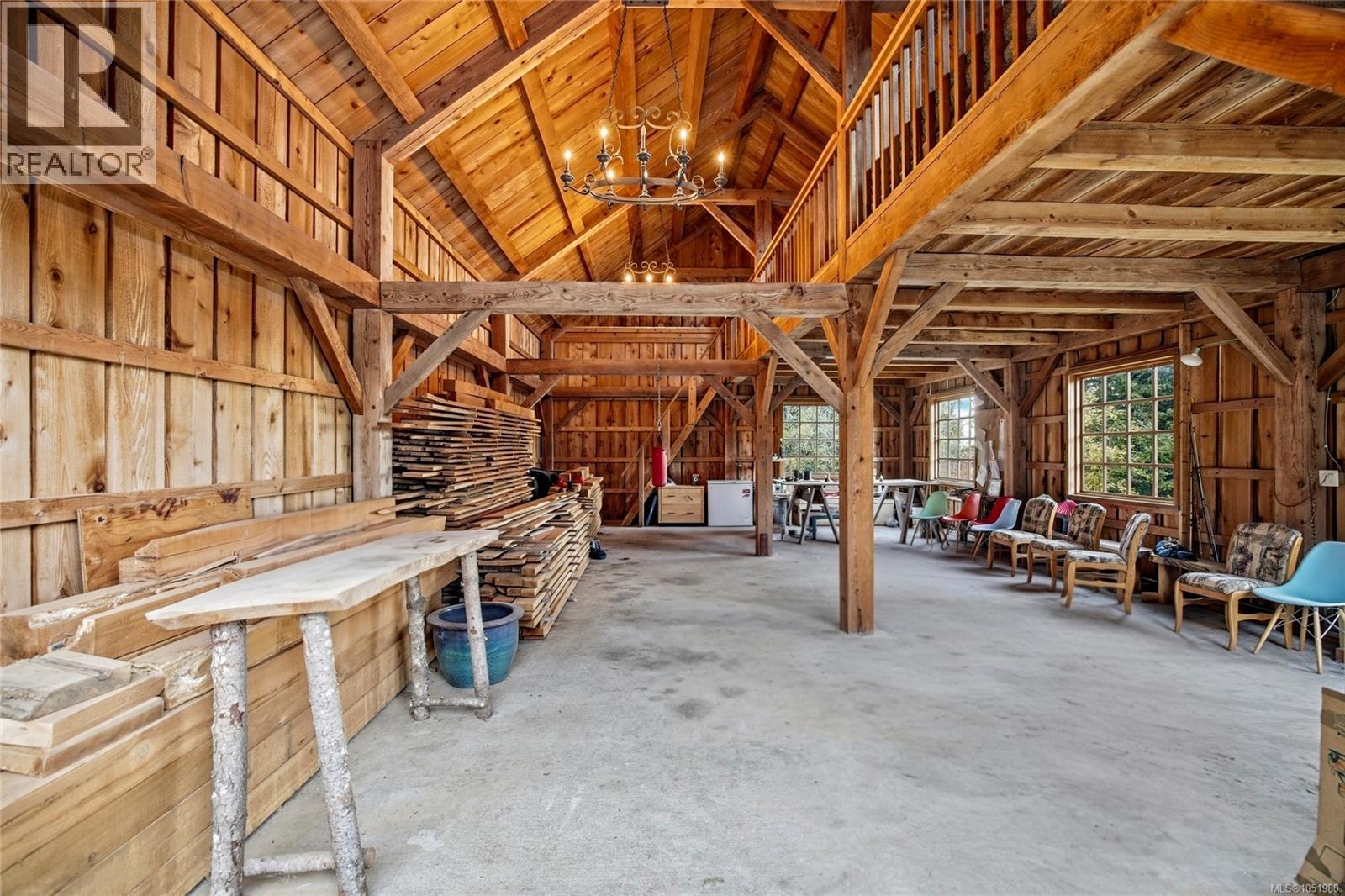 377 Seymour Hts