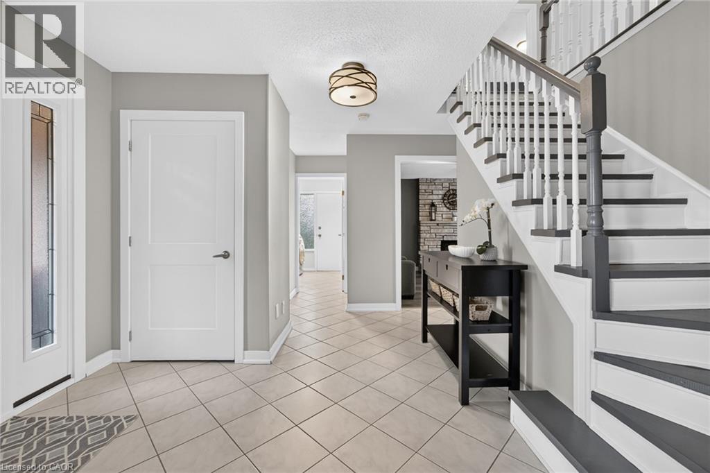 2595 Cavendish Drive, Burlington, Ontario  L7P 4A9 - Photo 7 - 40870628