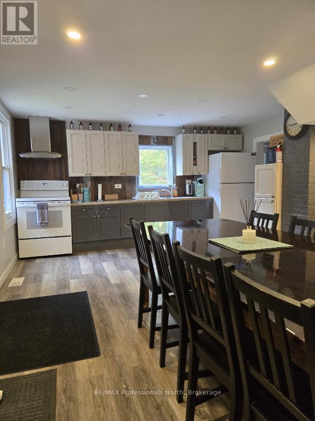 2631 Brunel Road, Huntsville, Ontario  P1H 2J3 - Photo 2 - X13886650
