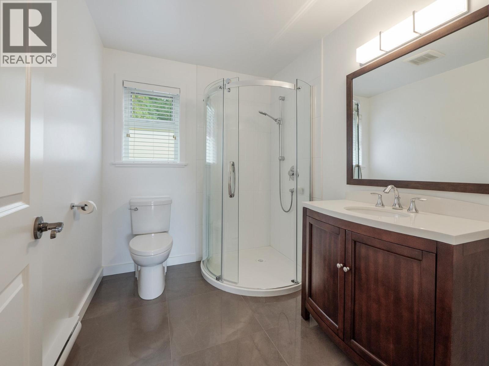 5301 Stamford Place, Sechelt, British Columbia  V7Z 0C2 - Photo 16 - R3172160