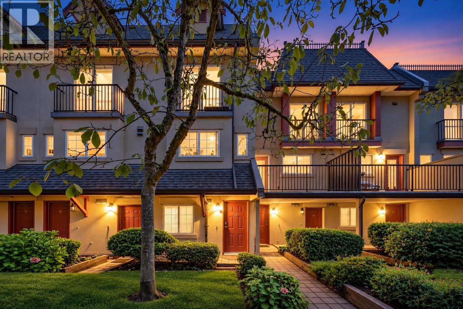 12 1561 BOOTH AVENUE, coquitlam, British Columbia