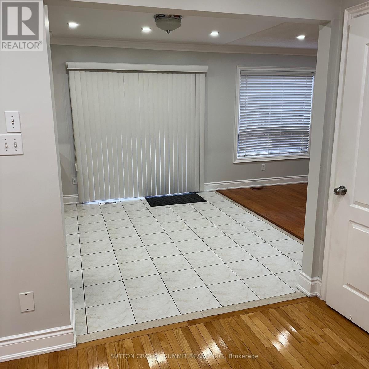 57 Trudelle Crescent, Brampton, Ontario  L7A 2Z3 - Photo 9 - W13794794