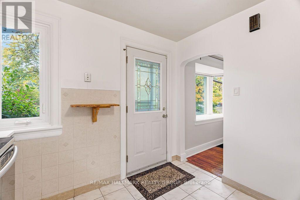 157 Mulvihill Avenue, Ottawa, Ontario  K1Z 6Y3 - Photo 4 - X13886682
