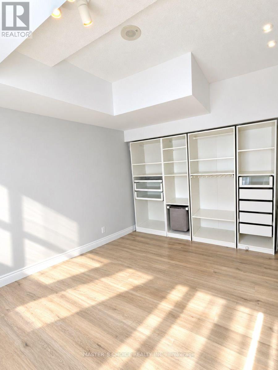 215 - 31 Olive Avenue, Toronto, Ontario  M2N 4N4 - Photo 7 - C13886680