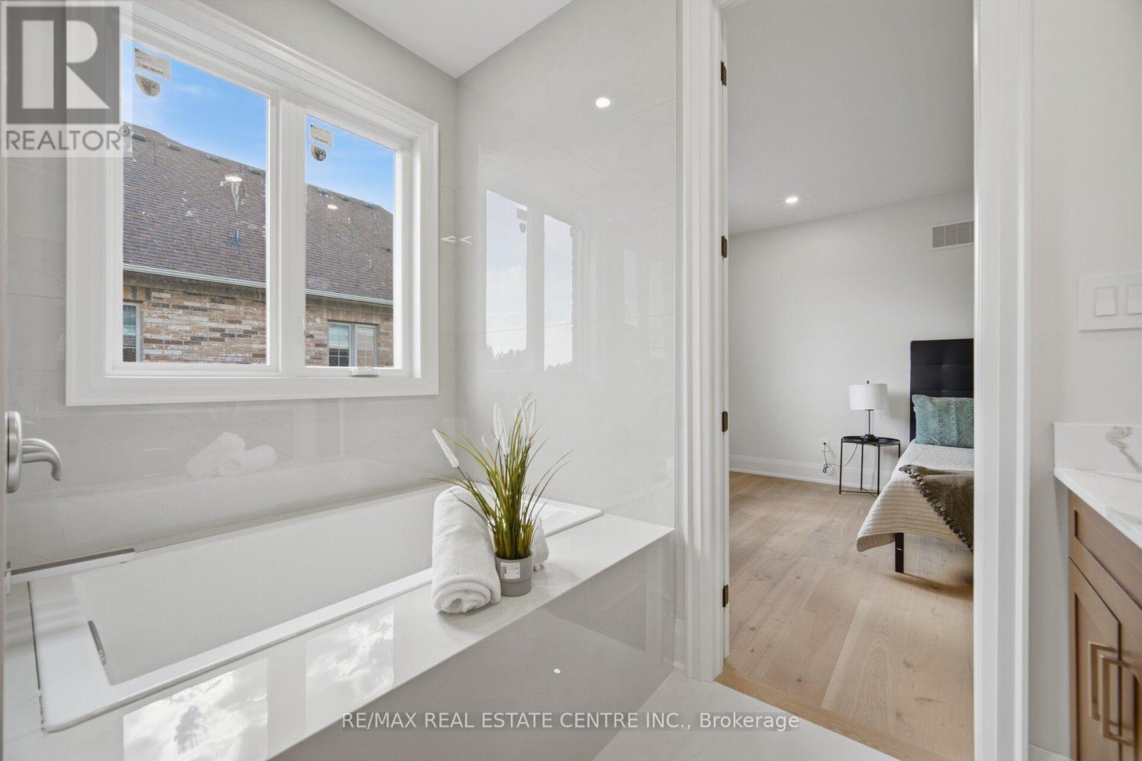 4 Calstock Place, Brampton, Ontario  L6X 0X3 - Photo 23 - W13886684