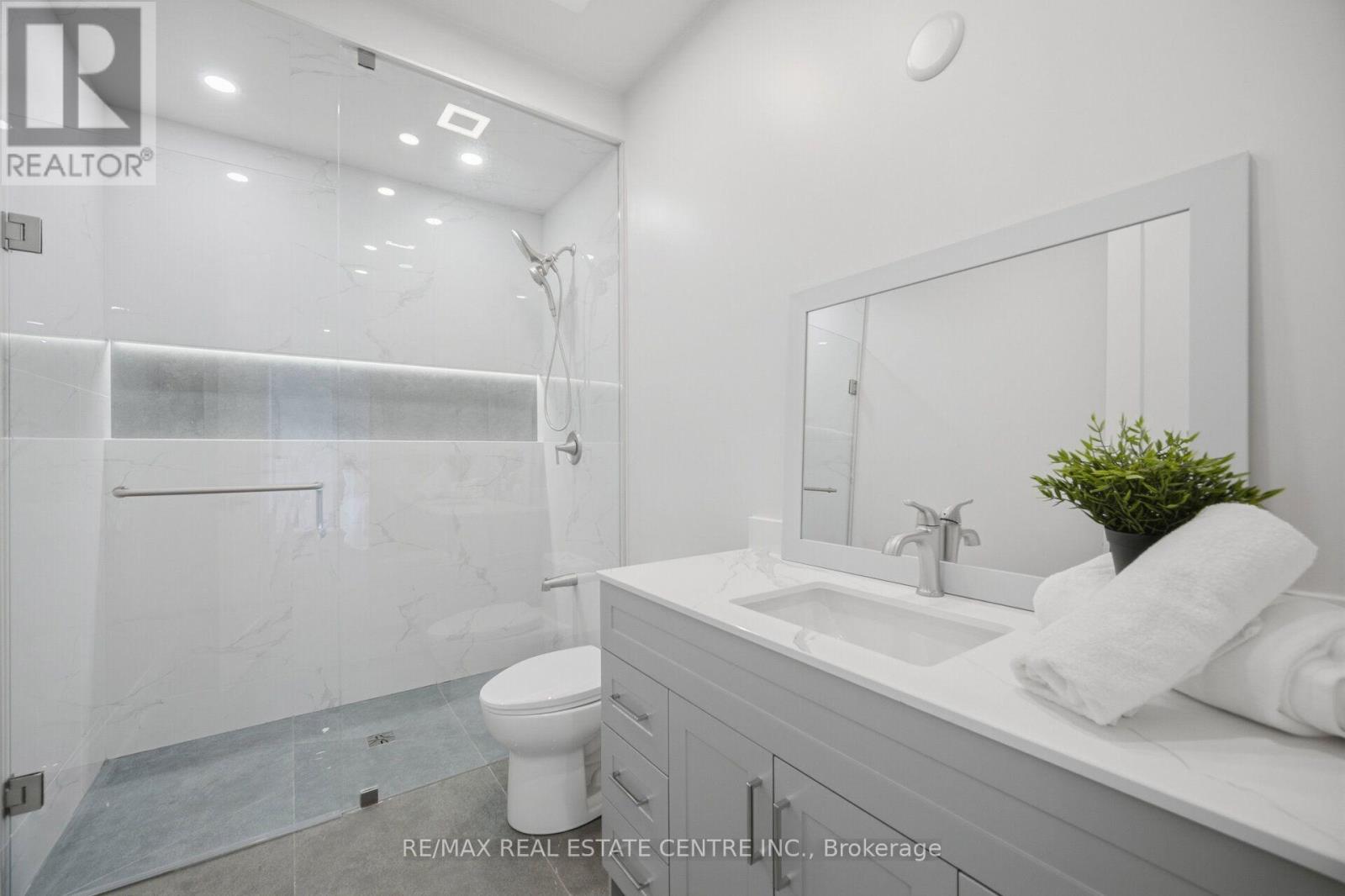 4 Calstock Place, Brampton, Ontario  L6X 0X3 - Photo 29 - W13886684