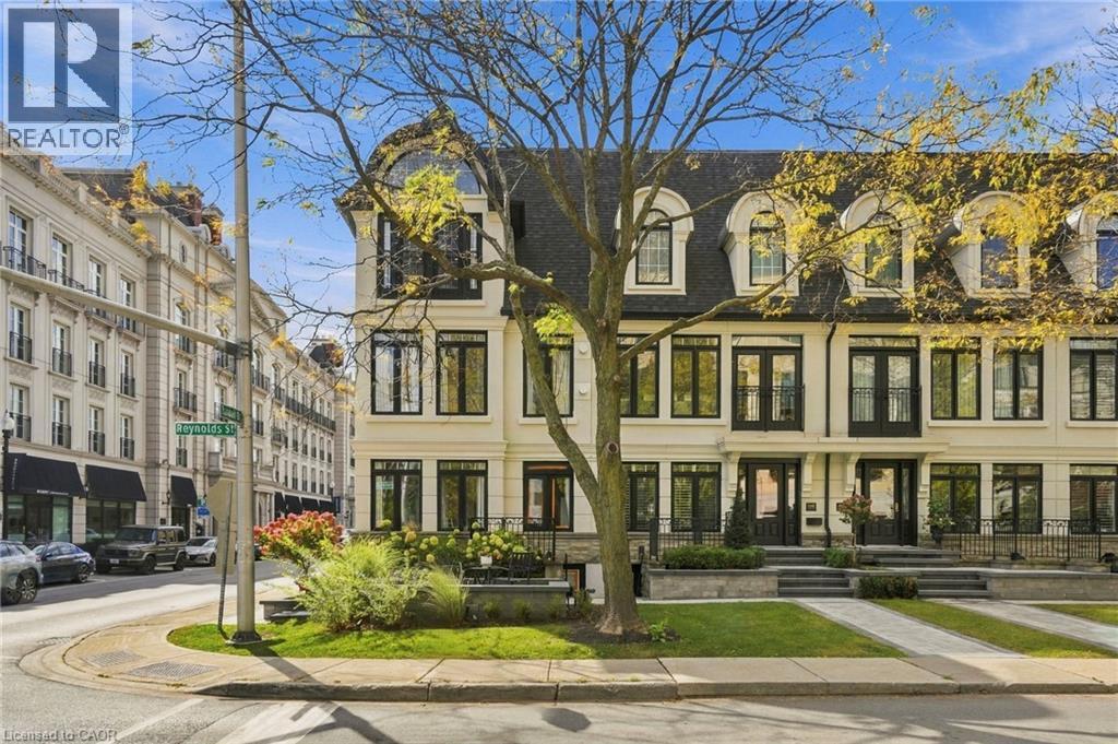 305 RANDALL Street, Oakville, Ontario