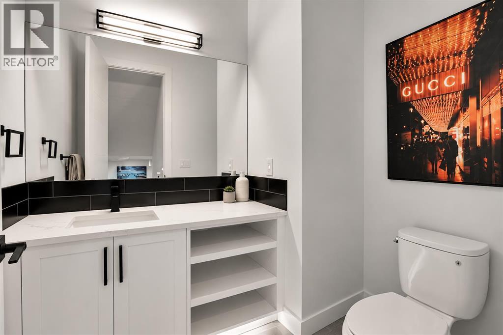 1111 43 Street Sw, Calgary, Alberta T3C 2A1 - Photo 11 - A2347562
