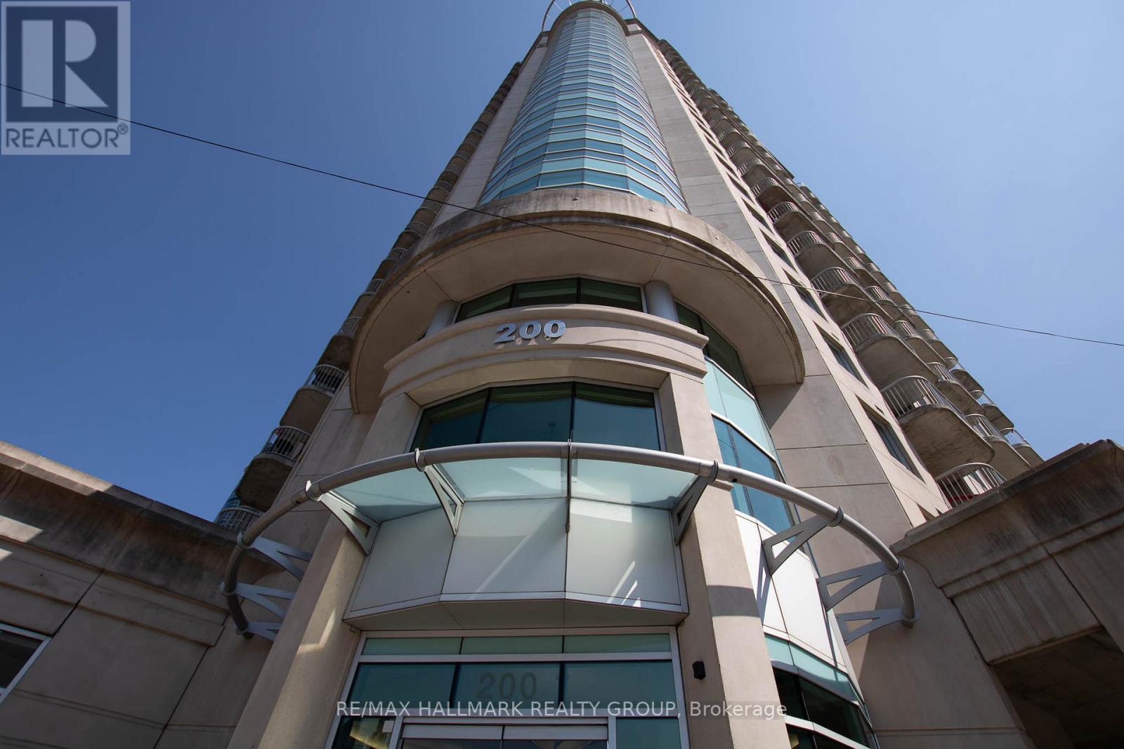207 - 200 Rideau Street, Ottawa, Ontario  K1N 5Y1 - Photo 2 - X13886702