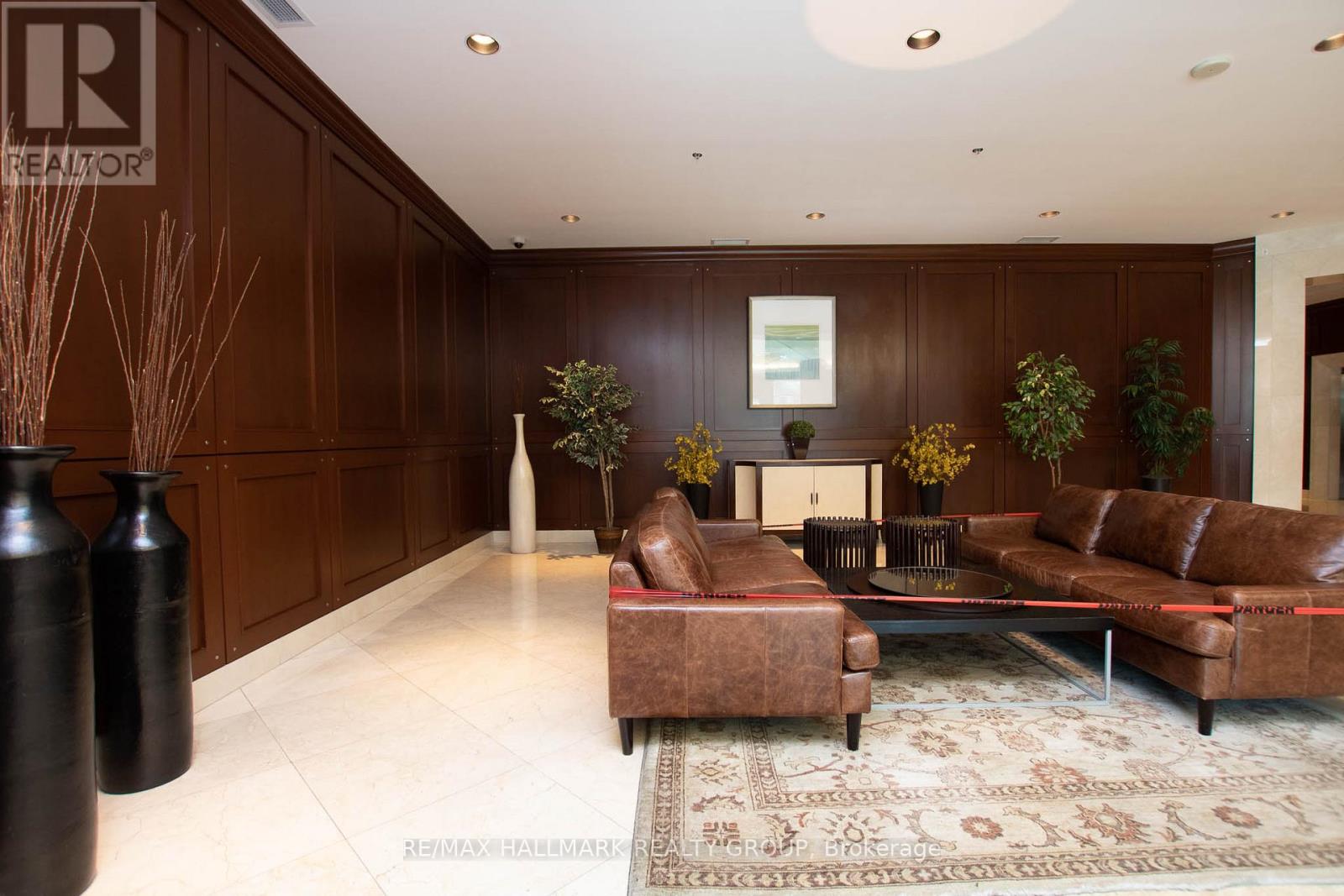 207 - 200 Rideau Street, Ottawa, Ontario  K1N 5Y1 - Photo 3 - X13886702