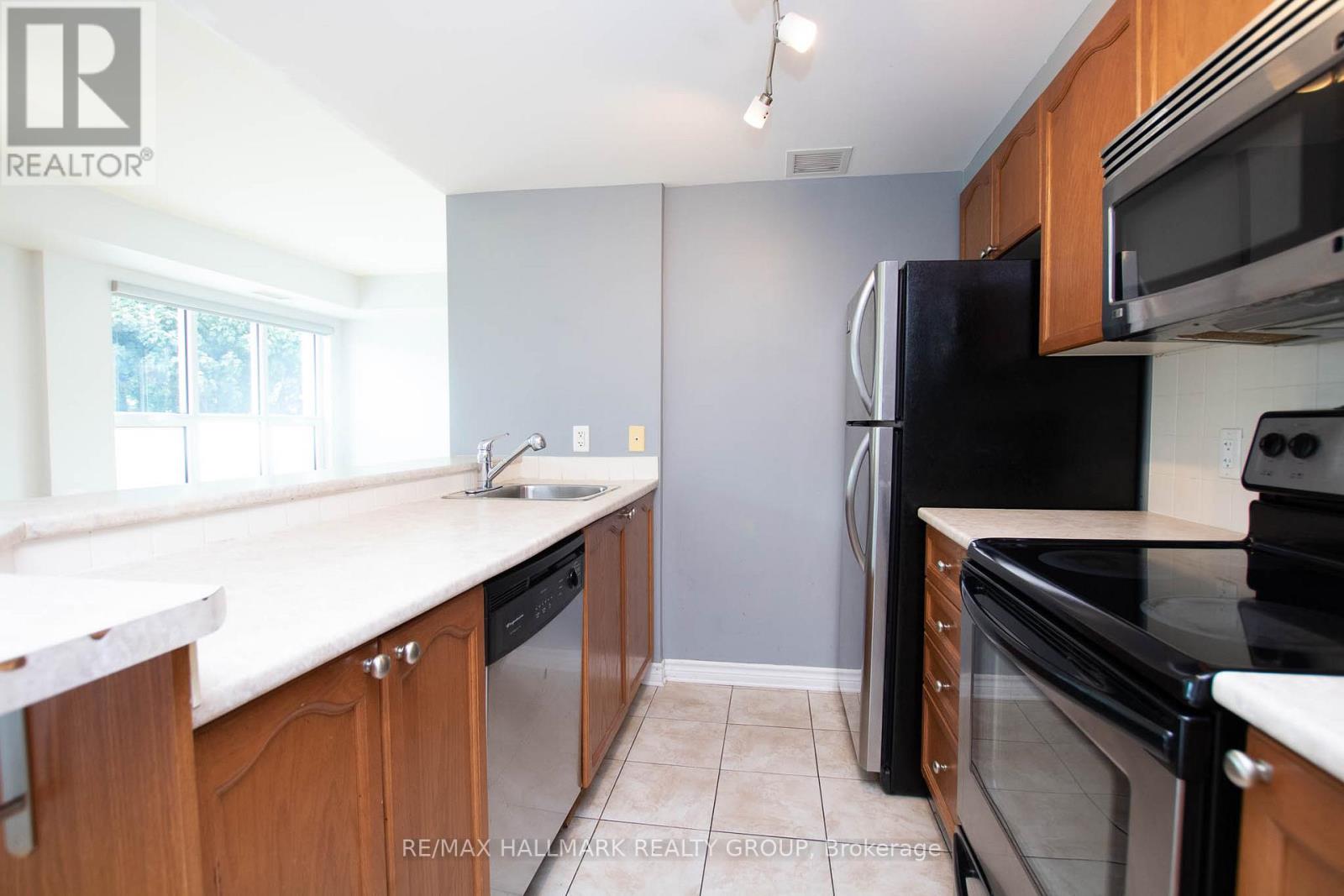 207 - 200 Rideau Street, Ottawa, Ontario  K1N 5Y1 - Photo 9 - X13886702