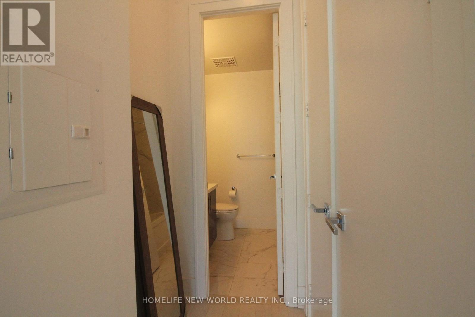 1123 - 29 Queens Quay E, Toronto, Ontario  M5E 0A5 - Photo 8 - C13886700