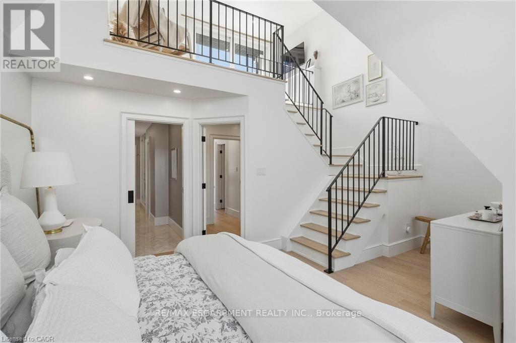 305 Randall Street, Oakville, Ontario  L6J 6B4 - Photo 15 - W13886706