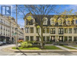 305 RANDALL STREET, Oakville, Ontario