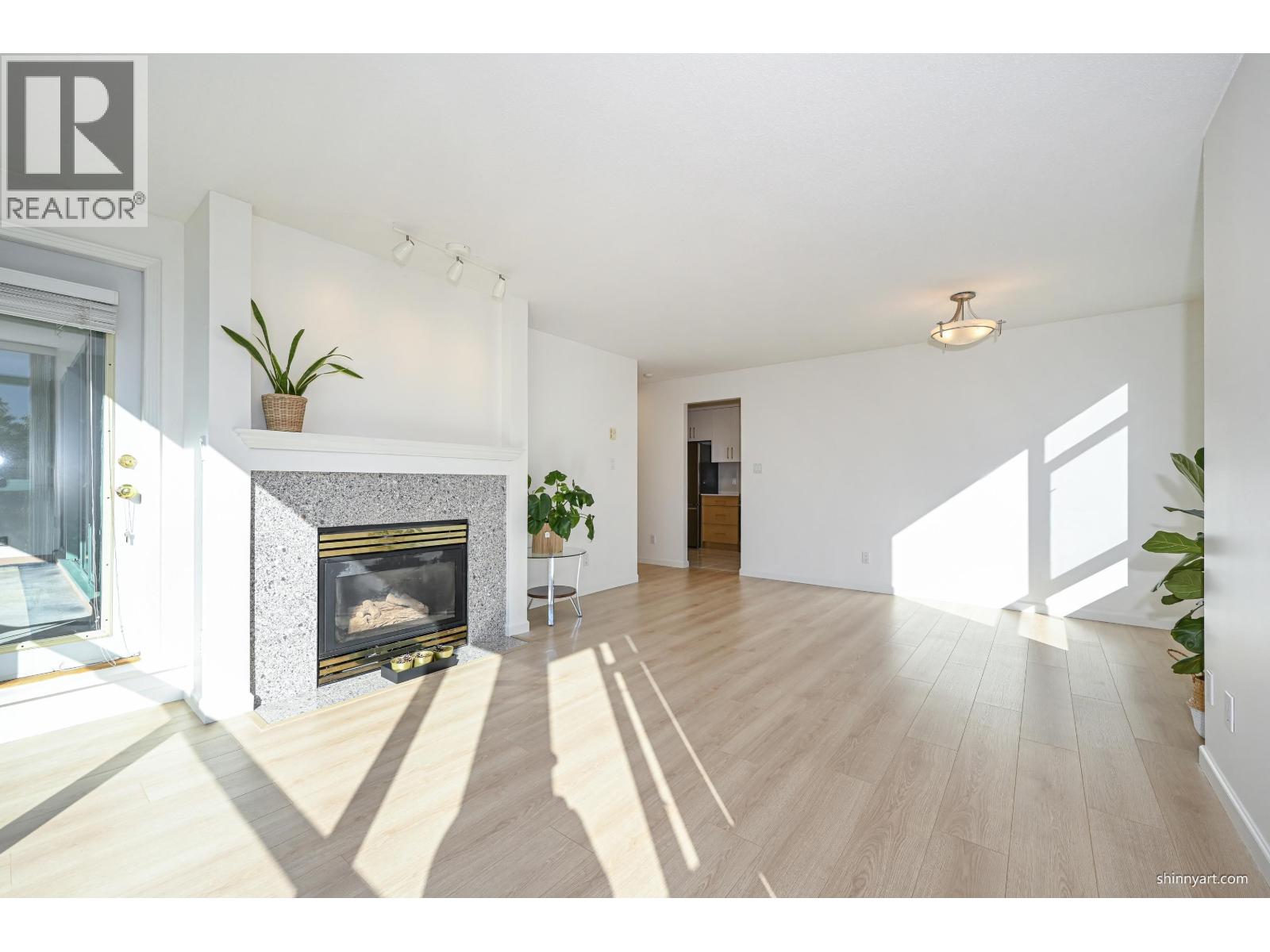 604 5833 Wilson Avenue, Burnaby, British Columbia  V5H 4R8 - Photo 5 - R3174273