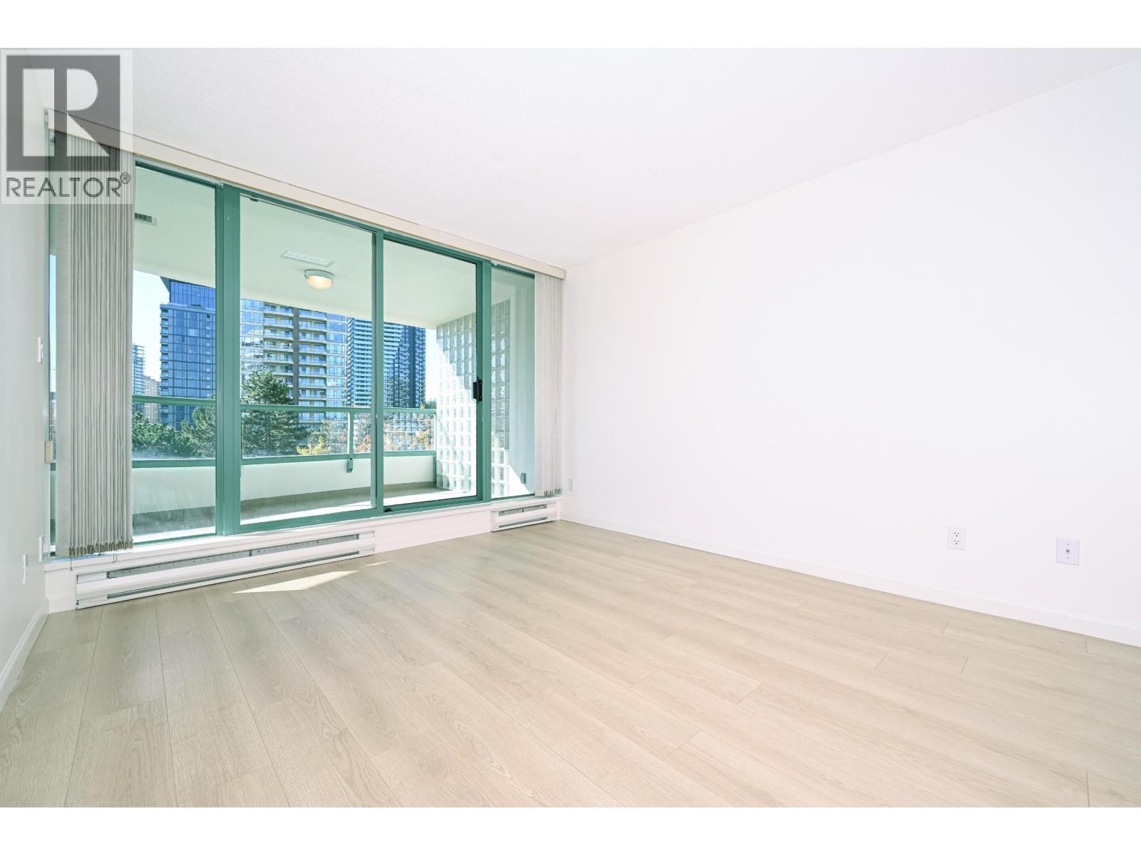 604 5833 Wilson Avenue, Burnaby, British Columbia  V5H 4R8 - Photo 12 - R3174273