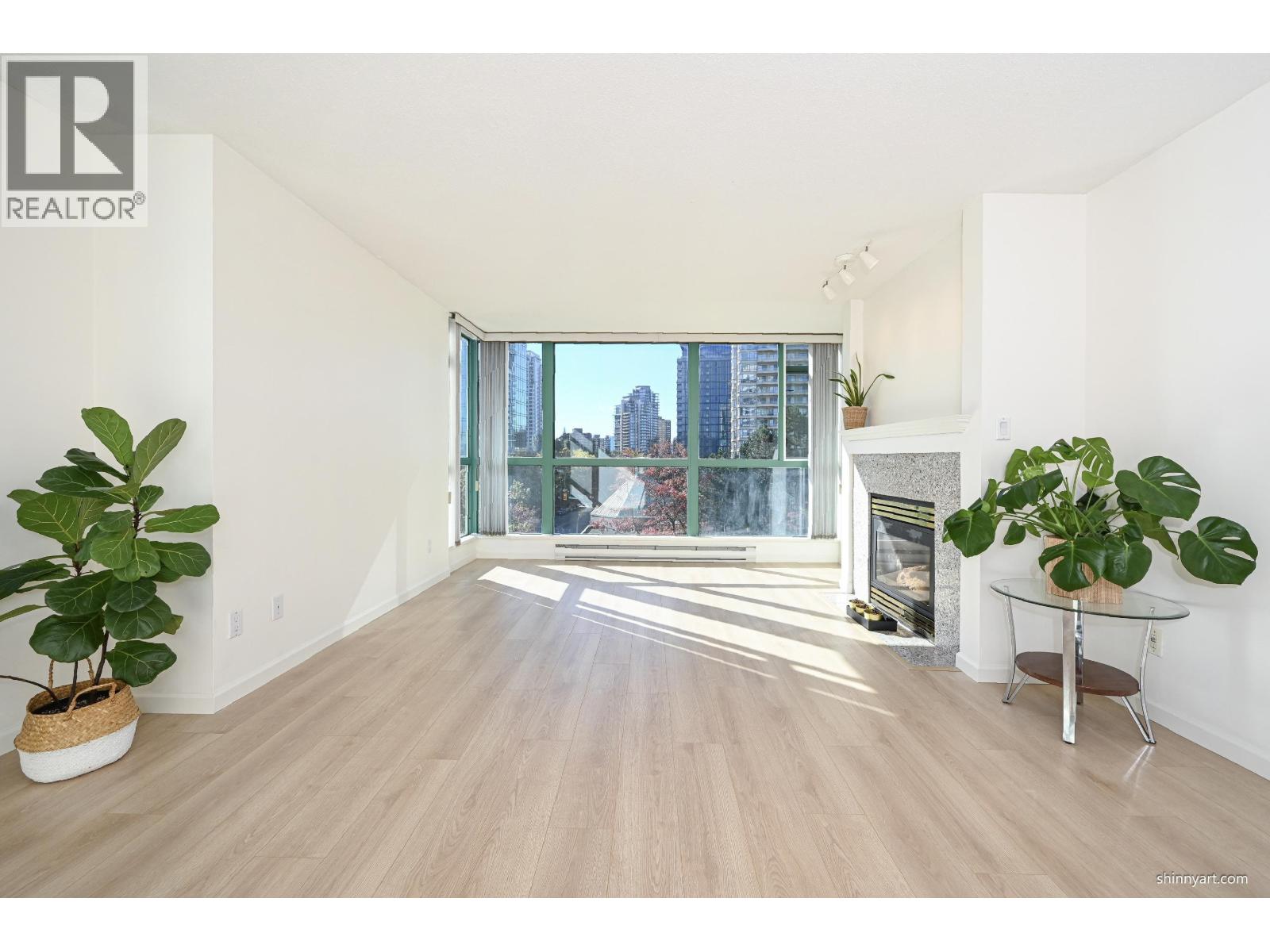 604 5833 Wilson Avenue, Burnaby, British Columbia  V5H 4R8 - Photo 4 - R3174273