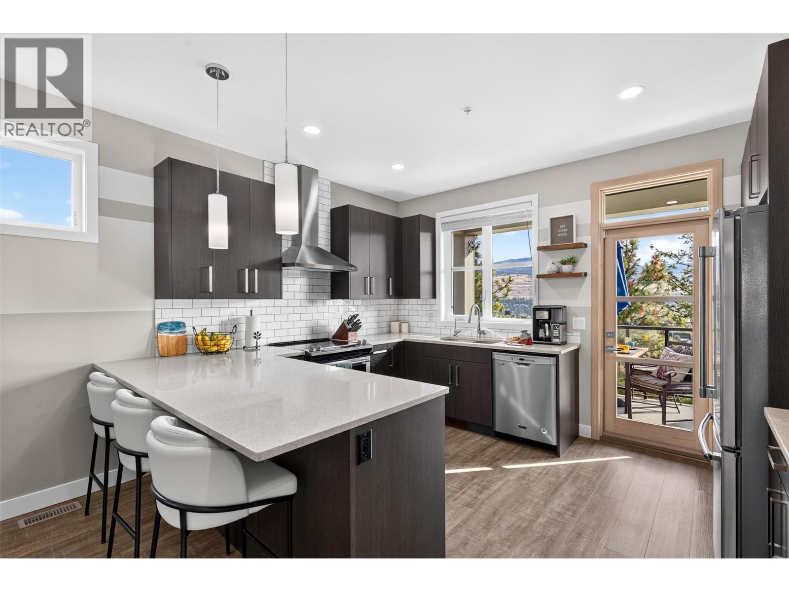 9671 Celeste Road, Lake Country, British Columbia  V4V 2R9 - Photo 6 - 10402646
