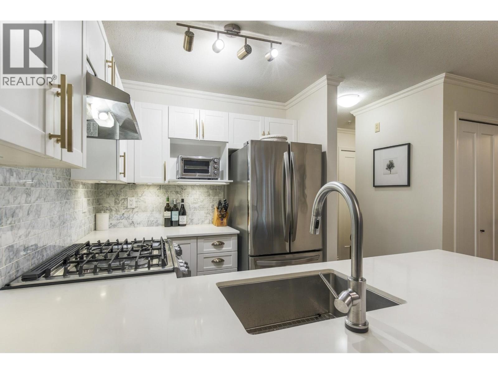 210 2181 W 10th Avenue, Vancouver, British Columbia  V6K 2H7 - Photo 15 - R3174461