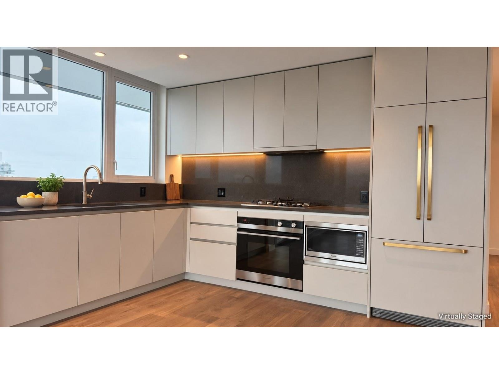 2602 720 Farrow Street, Coquitlam, British Columbia  V3J 0P3 - Photo 3 - R3174465