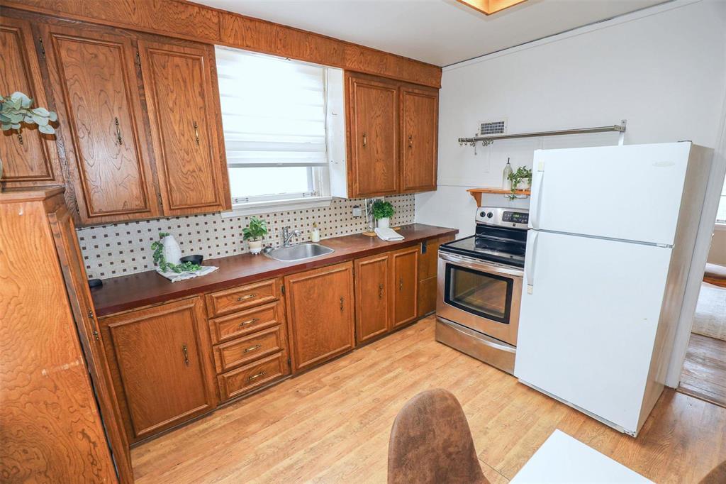 801 North Drive, Winnipeg, Manitoba  R3T 0A4 - Photo 9 - 202625503