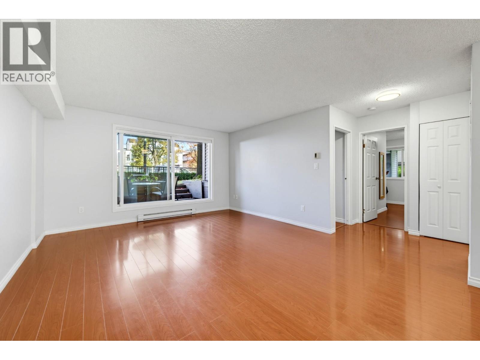 101 1040 E Broadway, Vancouver, British Columbia  V5T 4N7 - Photo 2 - R3174460