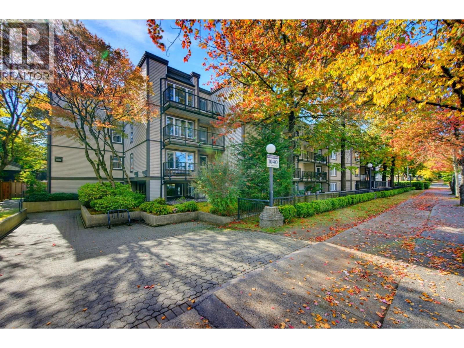 101 1040 E BROADWAY, vancouver, British Columbia