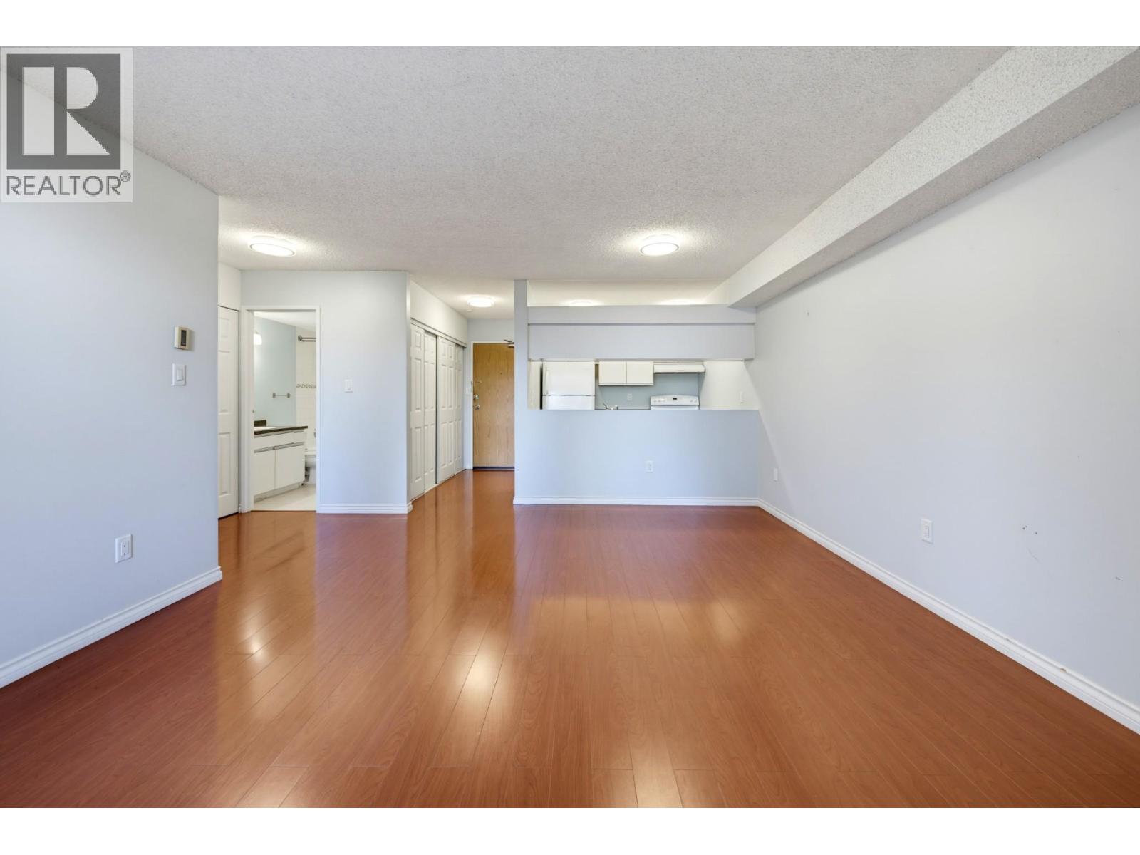 101 1040 E Broadway, Vancouver, British Columbia  V5T 4N7 - Photo 8 - R3174460