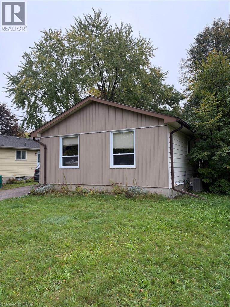 70 Churchill Street, Waterloo, Ontario  N2L 2X2 - Photo 2 - 40862968