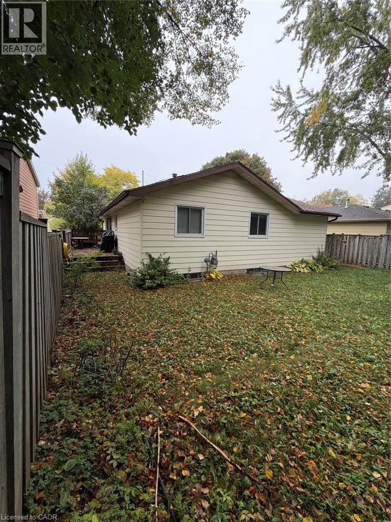 70 Churchill Street, Waterloo, Ontario  N2L 2X2 - Photo 17 - 40862968