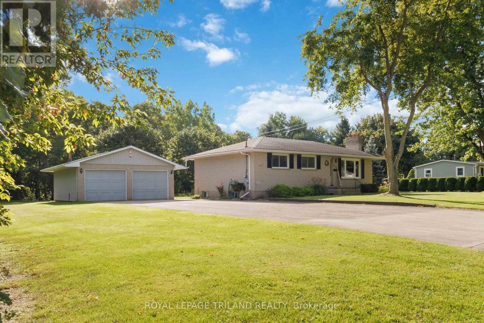272 Richmond Street, North Middlesex, Ontario N0M 2K0 - Photo 3 - X13886746