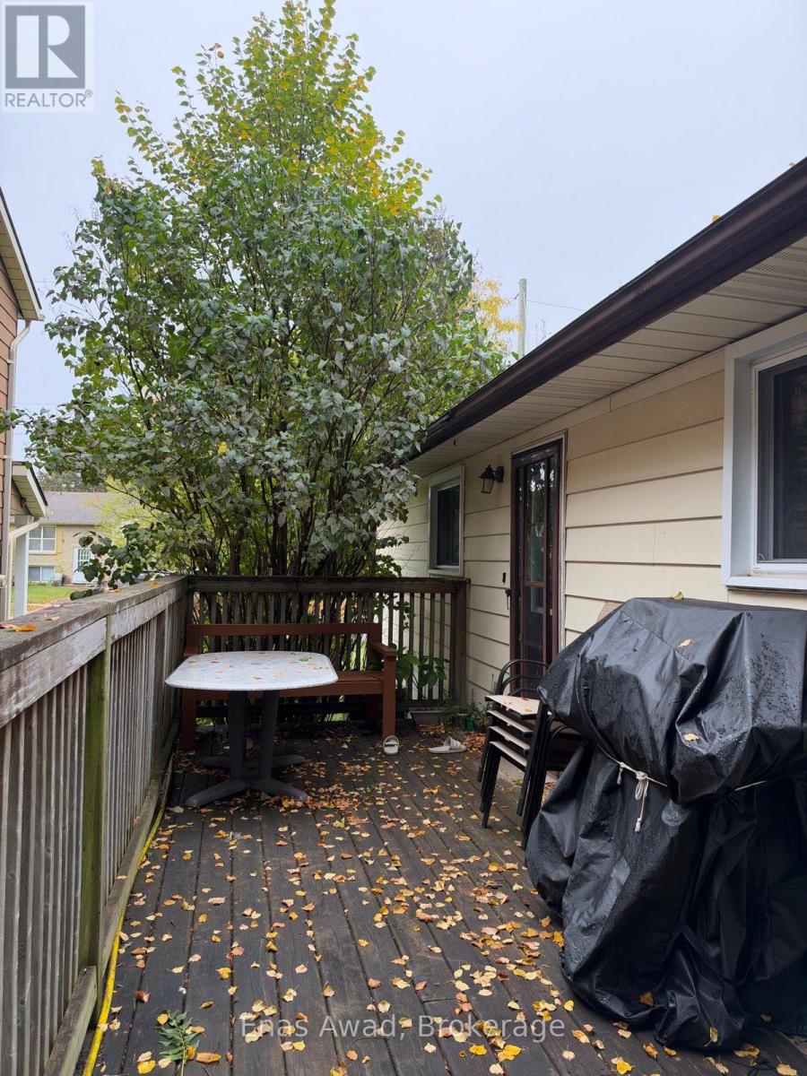 70 Churchill Street, Waterloo, Ontario  N2L 2X2 - Photo 19 - X13729702