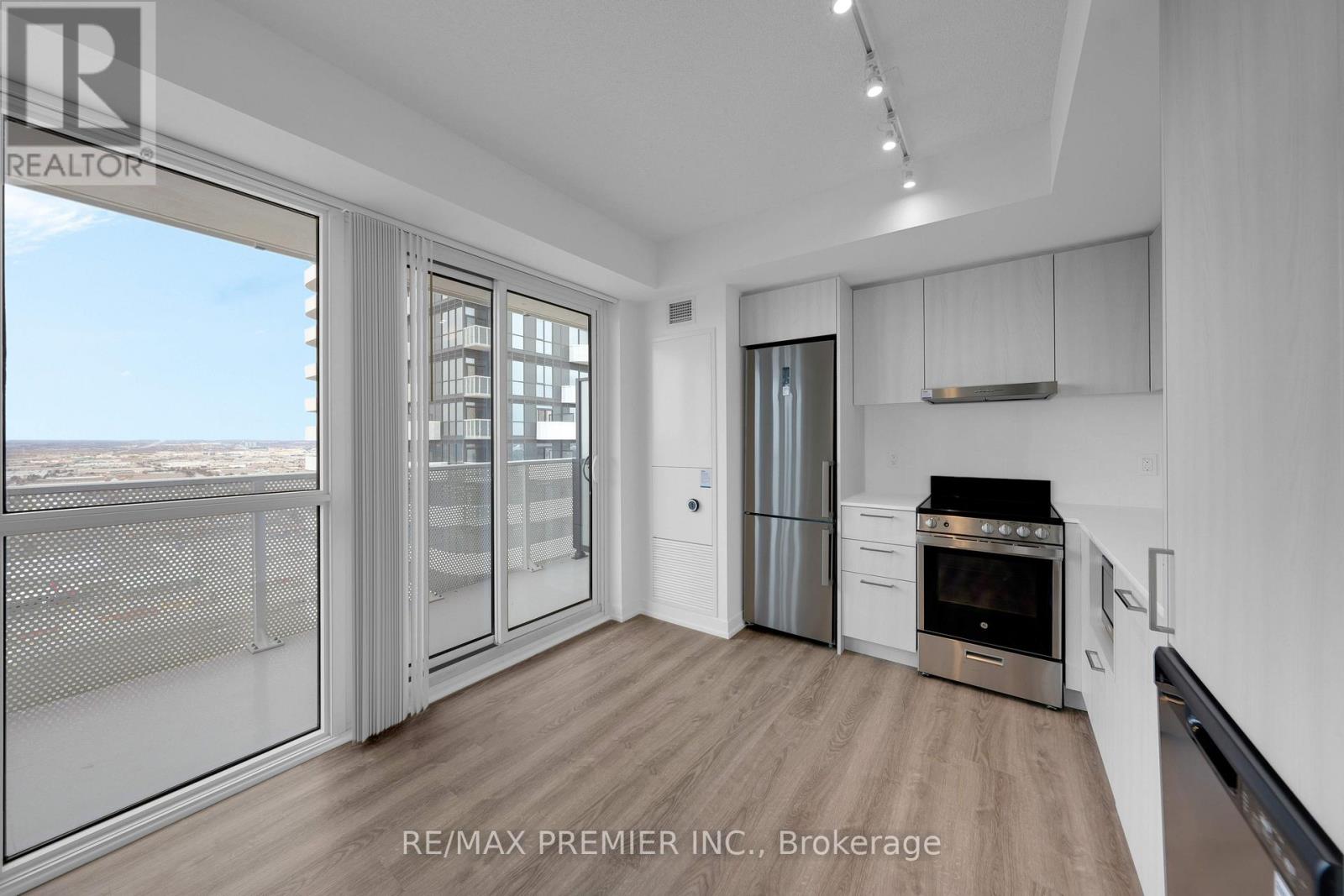 3712 - 195 Commerce Street, Vaughan, Ontario  L4K 0P9 - Photo 6 - N13886768