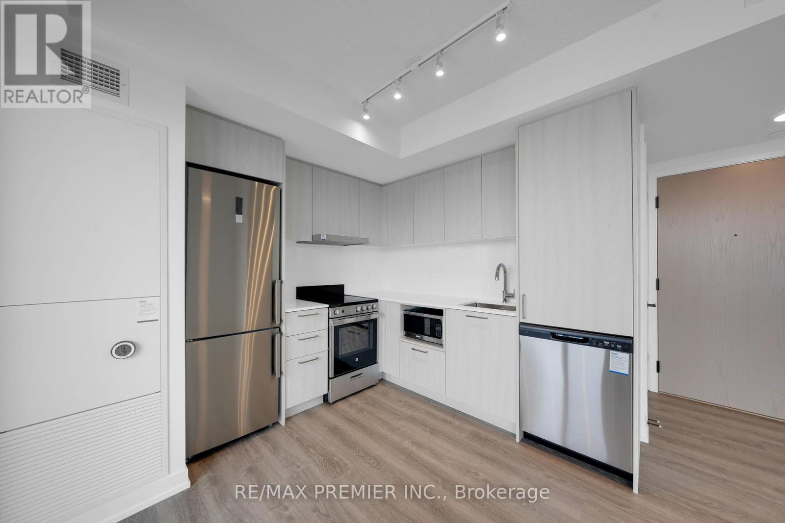 3712 - 195 Commerce Street, Vaughan, Ontario  L4K 0P9 - Photo 8 - N13886768