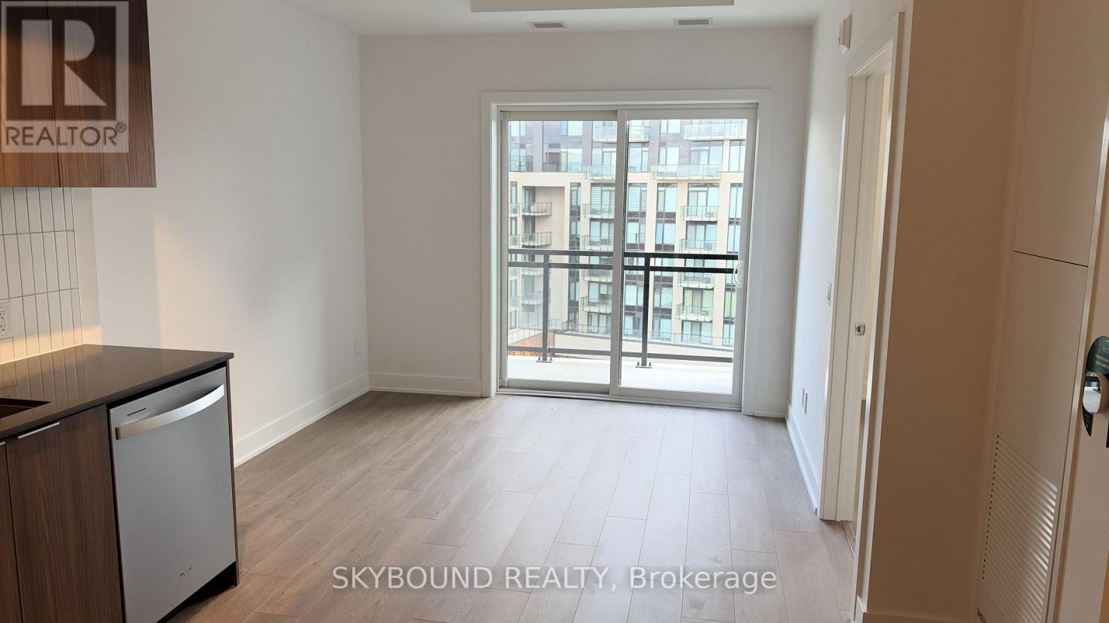 711 - 3008 William Cutmore Boulevard, Oakville, Ontario  L6H 8E7 - Photo 10 - W13886748