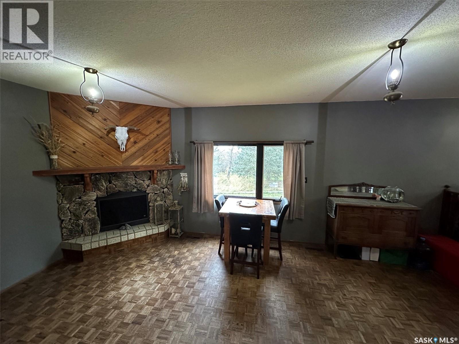 Jones Acreage, Auvergne Rm No. 76, Saskatchewan  S0N 1Z0 - Photo 11 - SK050923