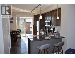 601 Boynton Place, Kelowna, British Columbia V1V 3B5 - Photo 4 - 10399708
