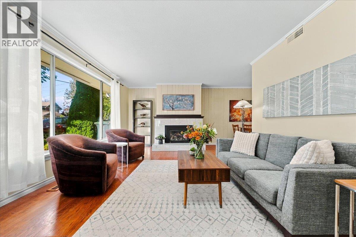 3040 Paisley Road, North Vancouver, British Columbia  V7R 1C8 - Photo 4 - R3174468