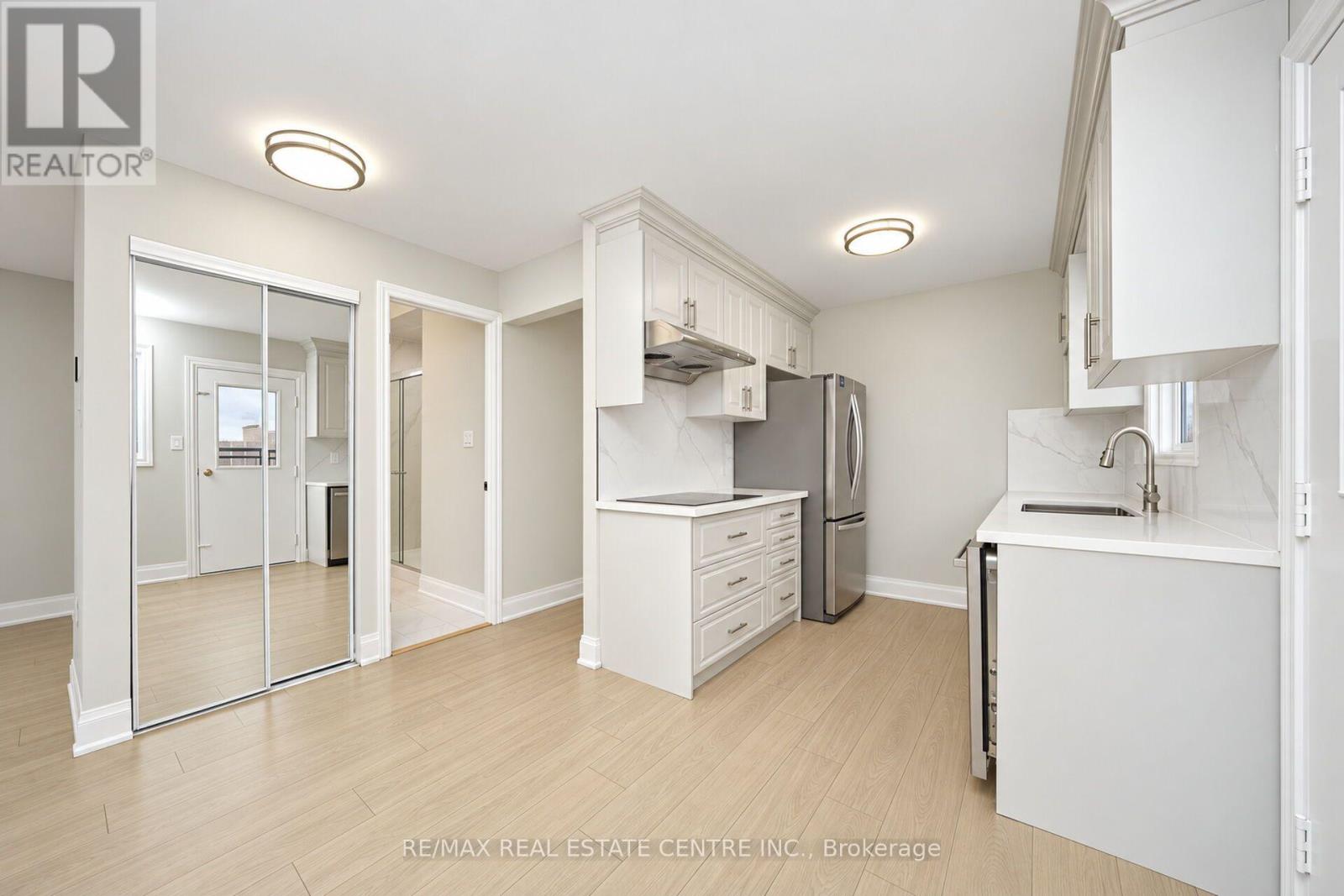 130 Martindale Crescent, Brampton, Ontario  L6X 2V1 - Photo 12 - W13886774