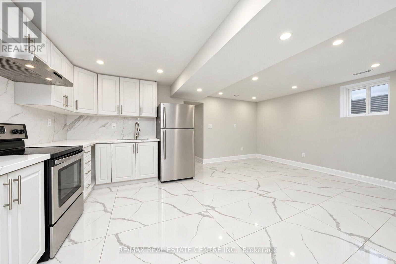130 Martindale Crescent, Brampton, Ontario  L6X 2V1 - Photo 24 - W13886774