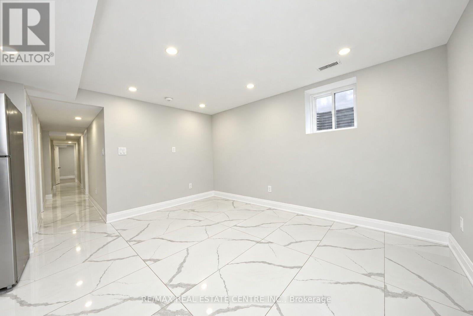 130 Martindale Crescent, Brampton, Ontario  L6X 2V1 - Photo 28 - W13886774
