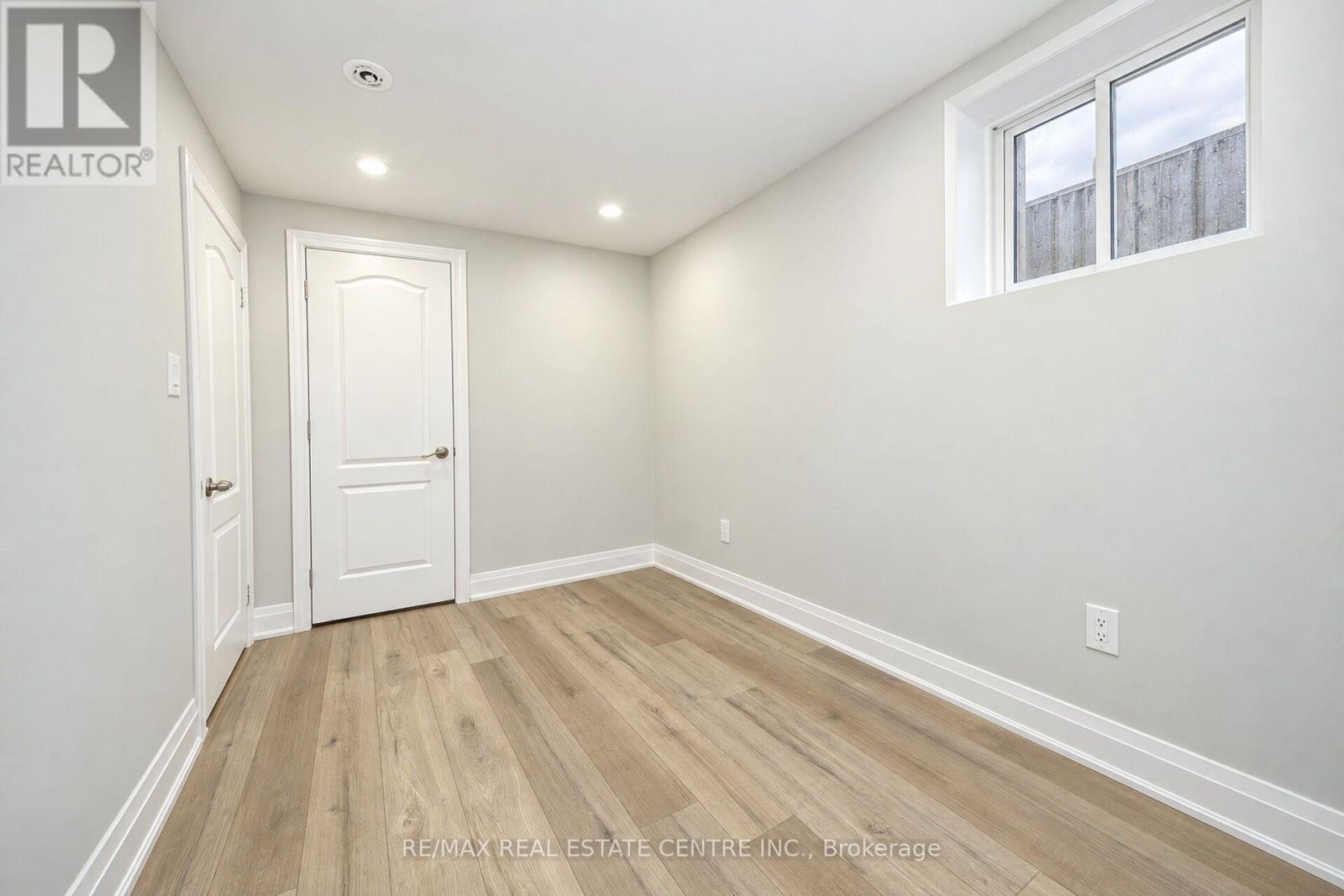 130 Martindale Crescent, Brampton, Ontario  L6X 2V1 - Photo 33 - W13886774