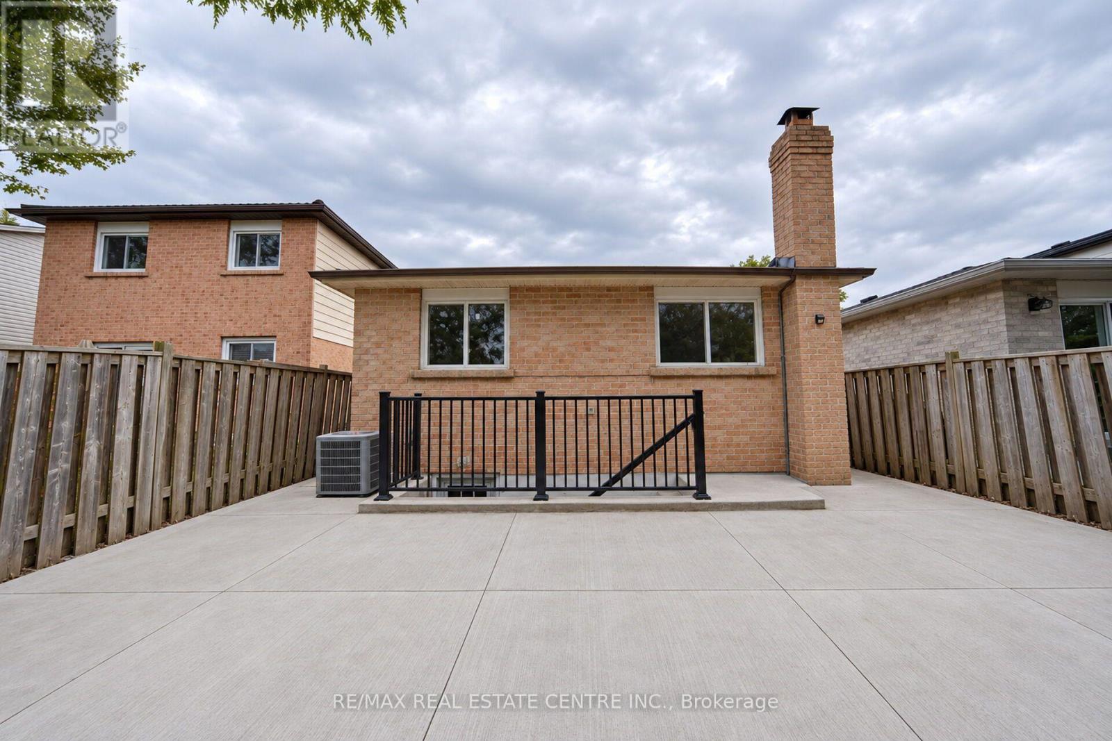 130 Martindale Crescent, Brampton, Ontario  L6X 2V1 - Photo 42 - W13886774