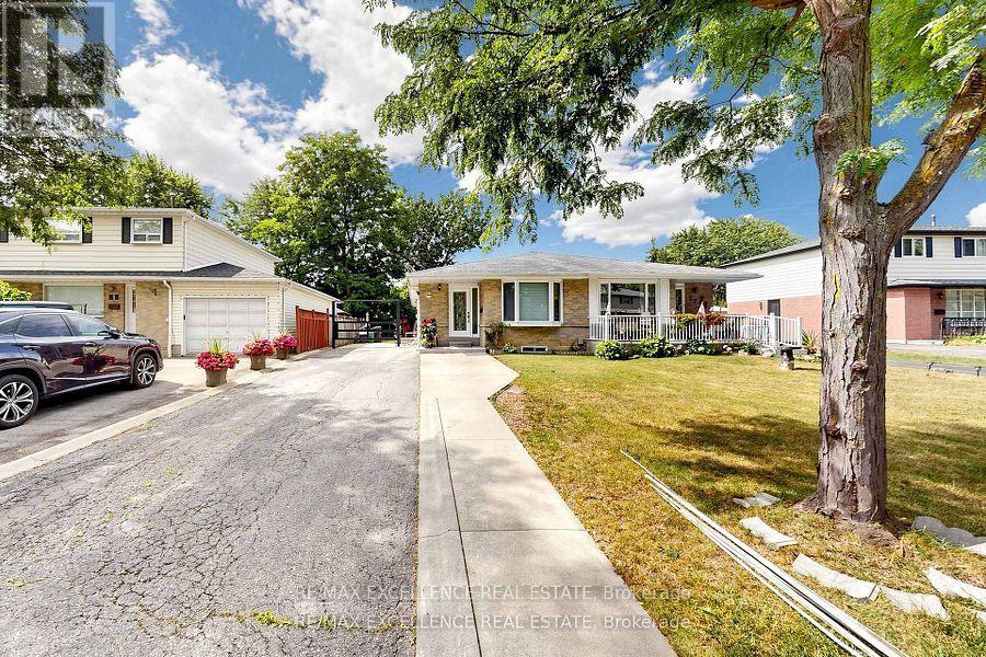 25 GRAYMAR ROAD, Brampton, Ontario