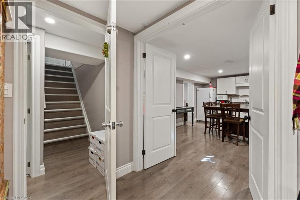 154 Paris Road, Brantford, Ontario  N3R 1J1 - Photo 19 - 40870607