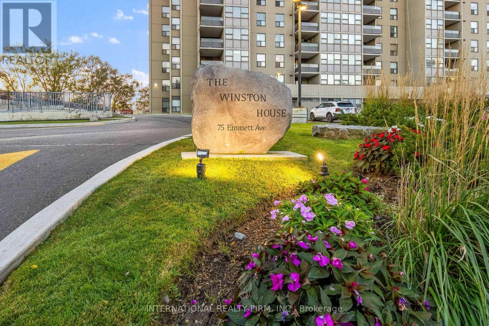 503 - 75 Emmett Avenue, Toronto, Ontario  M6M 5A7 - Photo 3 - W13716710