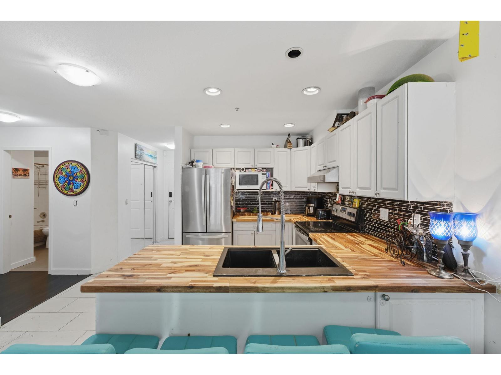 105 1153 Vidal Street, White Rock, British Columbia  V4B 3T4 - Photo 10 - R3174471