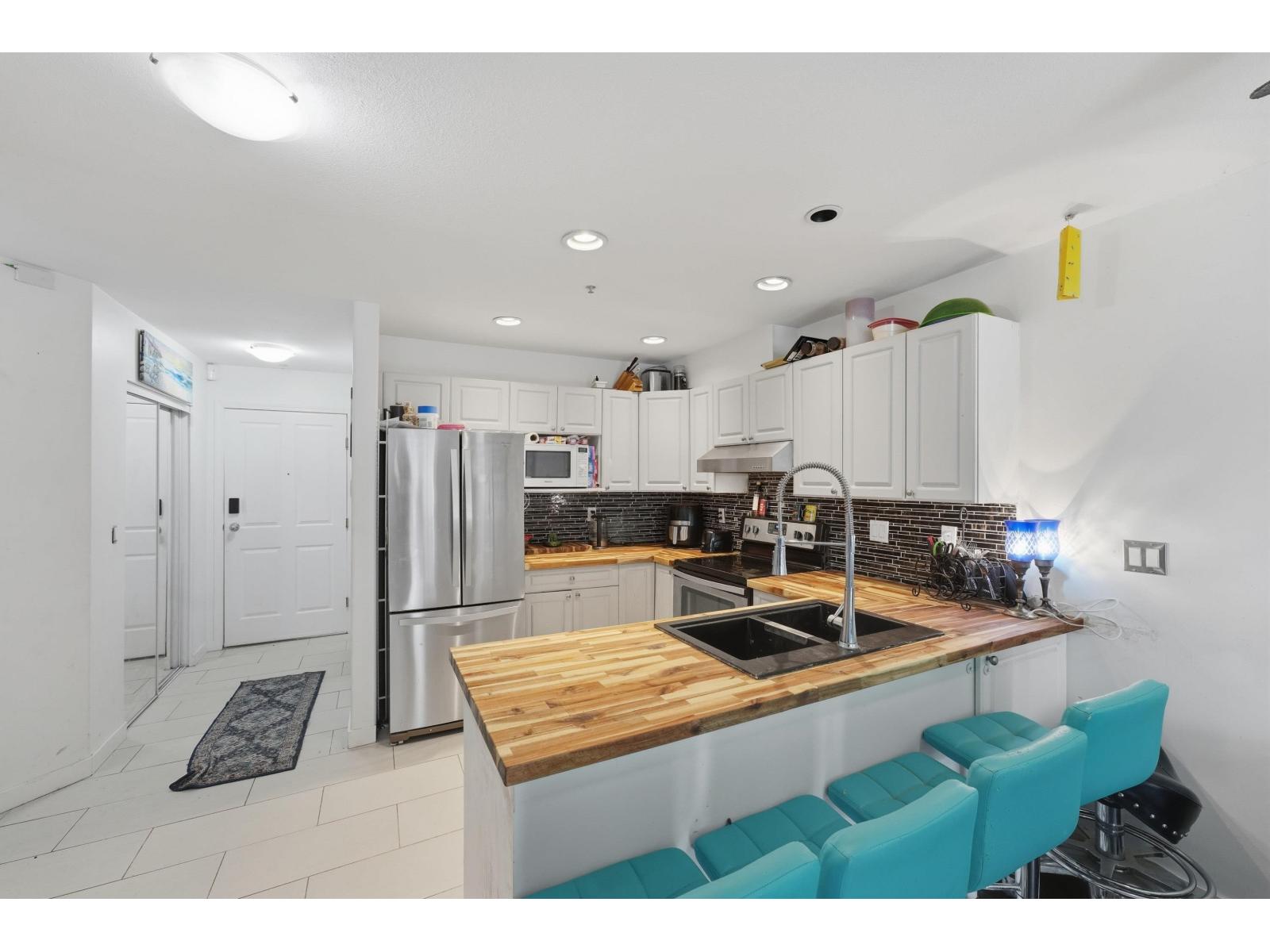 105 1153 Vidal Street, White Rock, British Columbia  V4B 3T4 - Photo 11 - R3174471