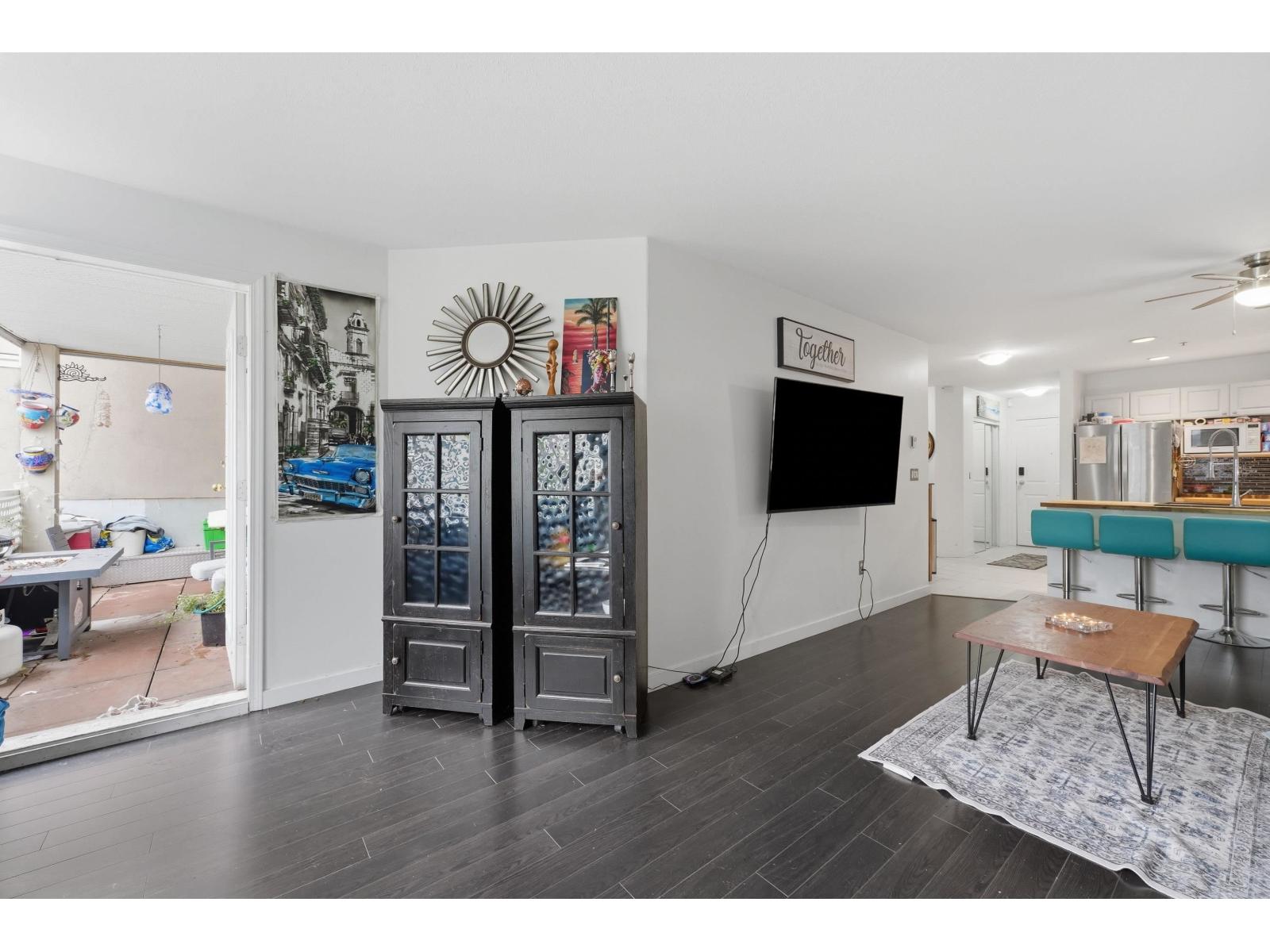 105 1153 Vidal Street, White Rock, British Columbia  V4B 3T4 - Photo 5 - R3174471
