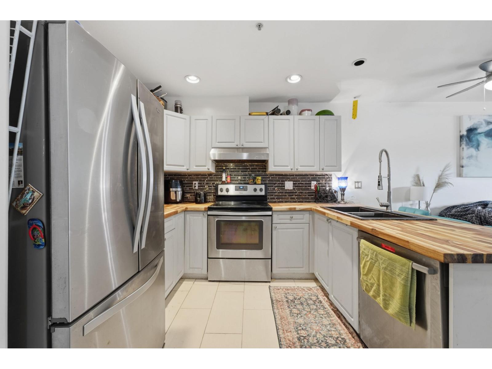 105 1153 Vidal Street, White Rock, British Columbia  V4B 3T4 - Photo 8 - R3174471